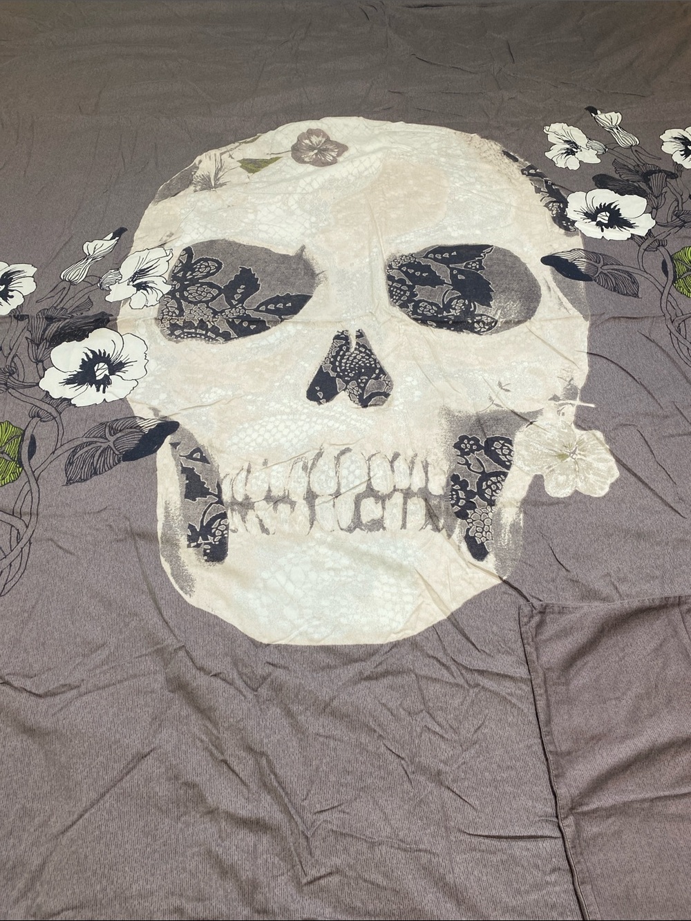 Skull Floral Duvet Cover in Gray and White